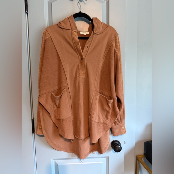 Boutique brand Brown Hooded Pullover with Pockets - Small - Picture 1 of 3